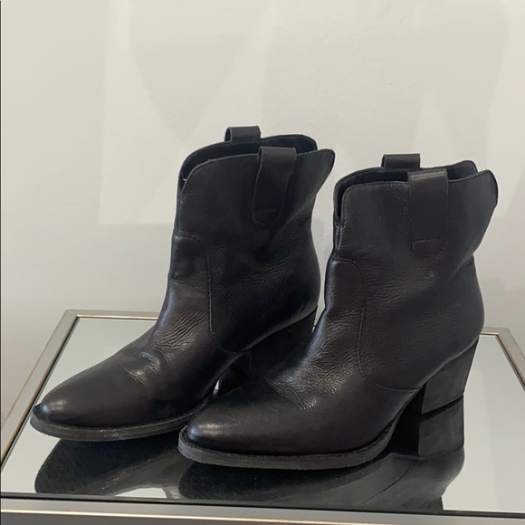 SCHUTZ Shoes - Schutz cowboy Leather booties